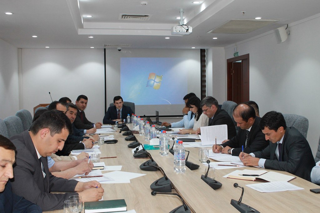 В Душанбе обсудили структуру проекта по выпуску государственных ценных бумаг Таджикистана